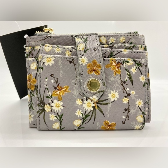 Steve Madden Floral Credit Card Wallet - Picture 3 of 10